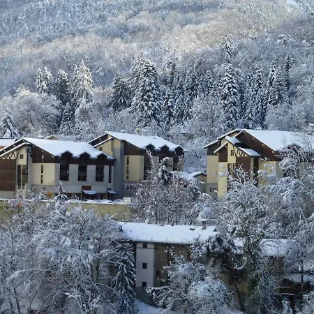 à Avec Wifi Et Parking, Animaux Acceptés - Fr-1-512-245 Appartement Brides-les-Bains